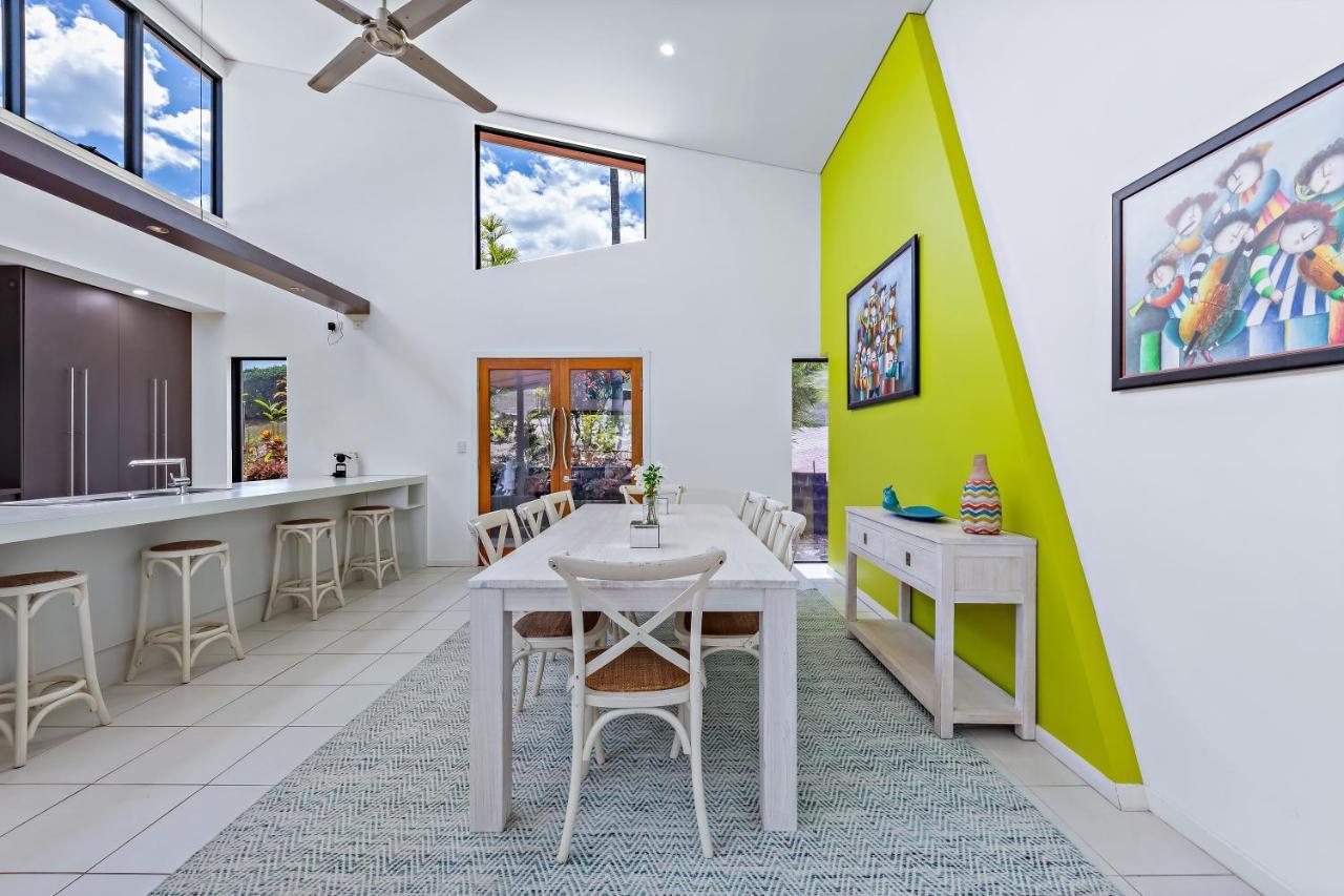 Hilltop Views - Cannonvale Airlie Beach Exterior photo